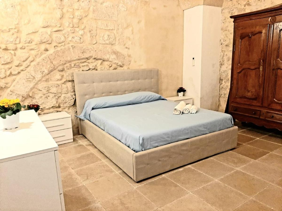 Appartement Dimora Salentina Via Scarambone Lecce Extérieur photo