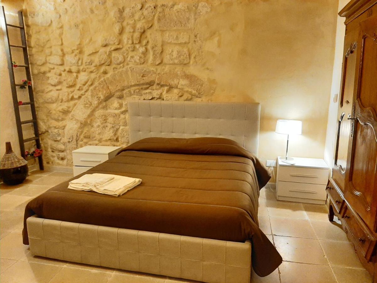 Appartement Dimora Salentina Via Scarambone Lecce Extérieur photo