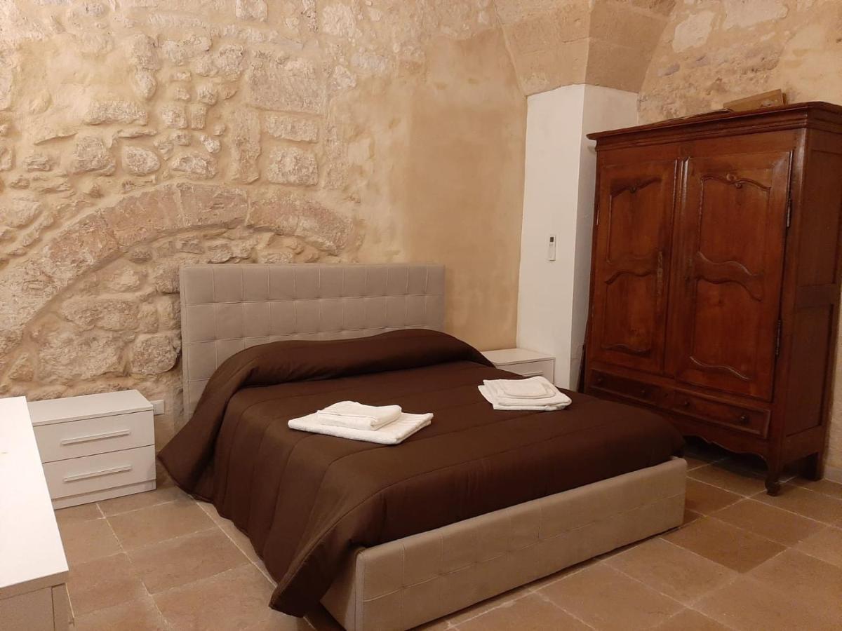 Appartement Dimora Salentina Via Scarambone Lecce Extérieur photo