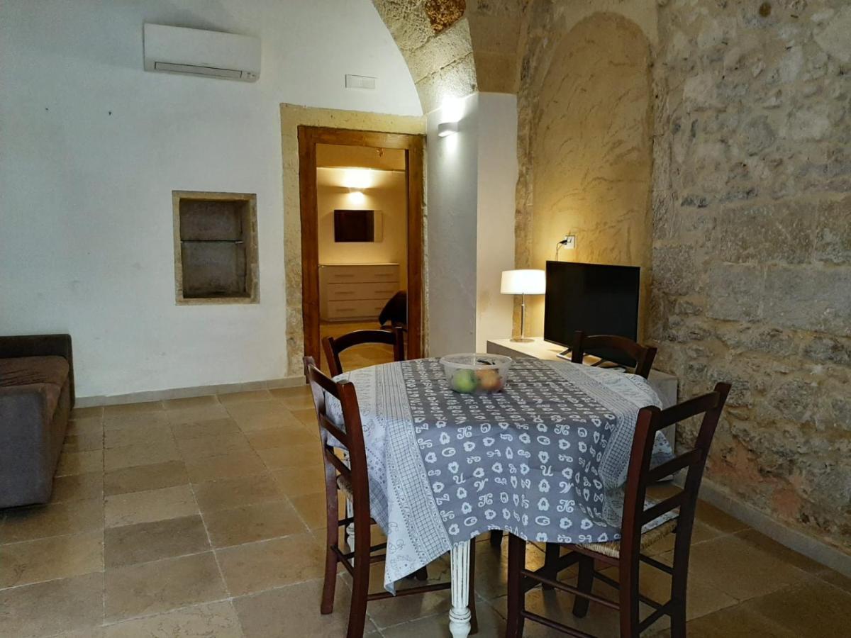 Appartement Dimora Salentina Via Scarambone Lecce Extérieur photo