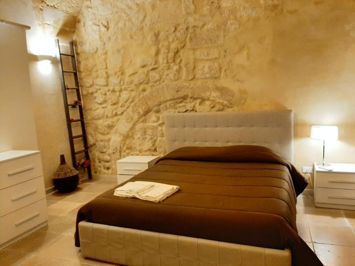 Appartement Dimora Salentina Via Scarambone Lecce Extérieur photo